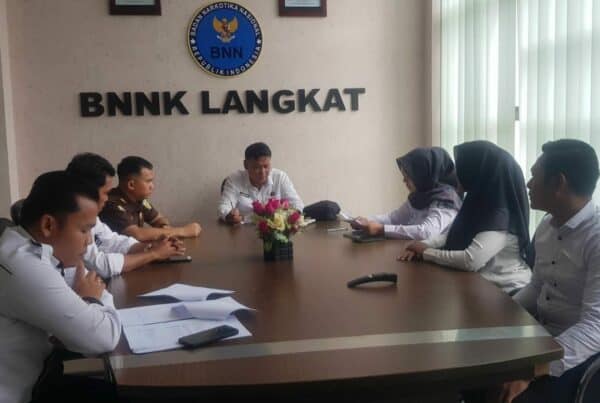 Pelaksanaan Kegiatan TAT dan Case Conference Tim Asesmen Terpadu BNN Kabupaten Langkat di Ruang Rapat BNNK Langkat